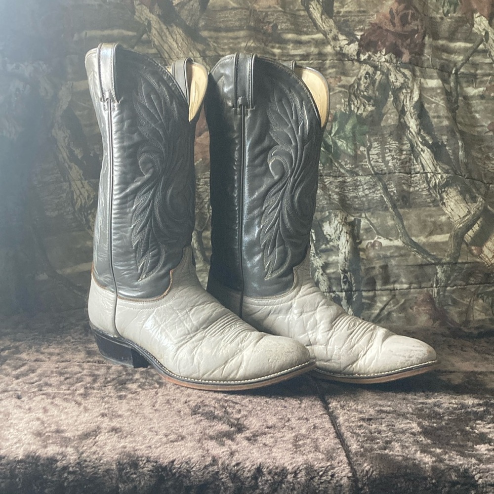 Laredo Western-style leather cowboy boots, size 10 1/2
